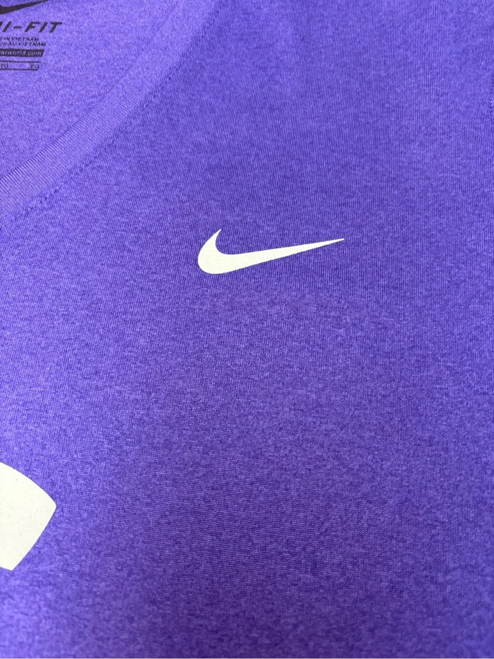 Nike Men’s Purple Dri-FIT V-Neck Short Sleeve Shirt with Wildcats Logo NWOT XL